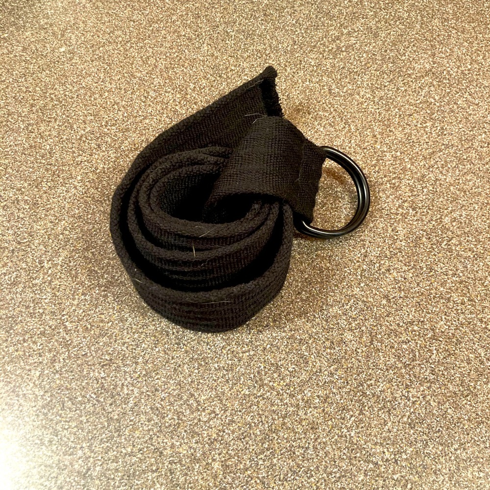Black cinch up belt